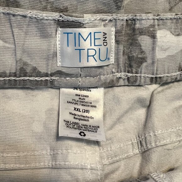 Time & Tru Camo Ankle Pants - Size 20 - Picture 3 of 4